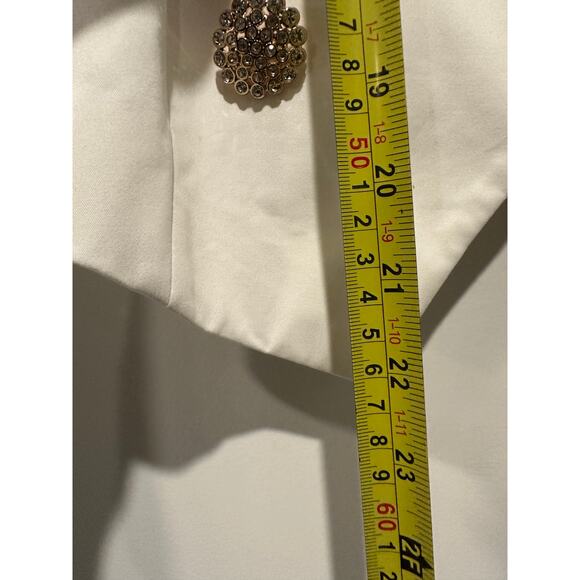 NWT L'Agence Size 8 Off White Gold Lila Boxy Preppy Luxury Crop Cotton Blazer - Picture 8 of 11